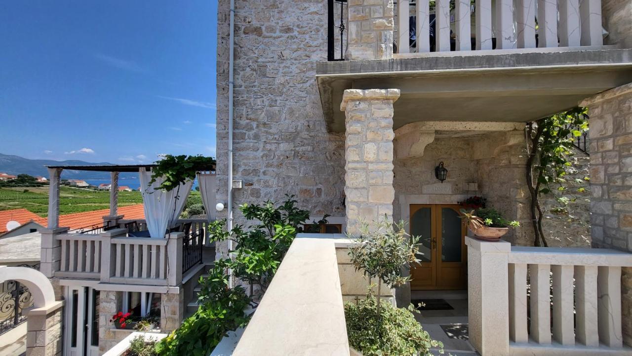 Stone House Apartments Didini Dvori Lumbarda Exterior foto